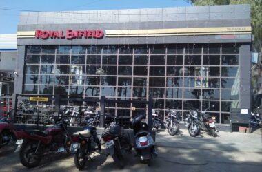newaskar-automobiles-showroom-and-workshop-kedgaon-ahmednagar-motorcycle-dealers-royal-enfield-authorised
