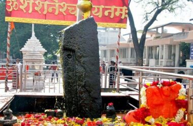 shani-dev-shani-shingnapur